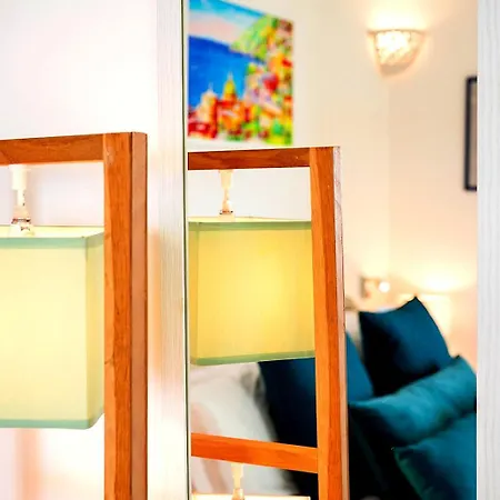Gasthuis Luxury Maison Cherie - Charme & Sea View 4*