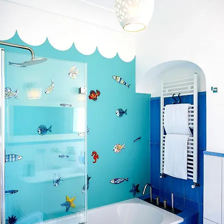 Gasthuis Luxury Maison Cherie - Charme & Sea View