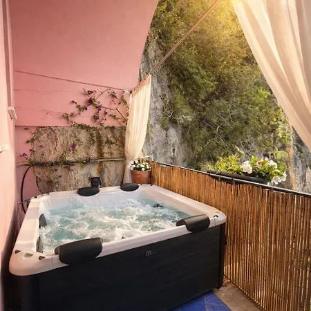 Gasthuis Luxury Maison Cherie - Charme & Sea View