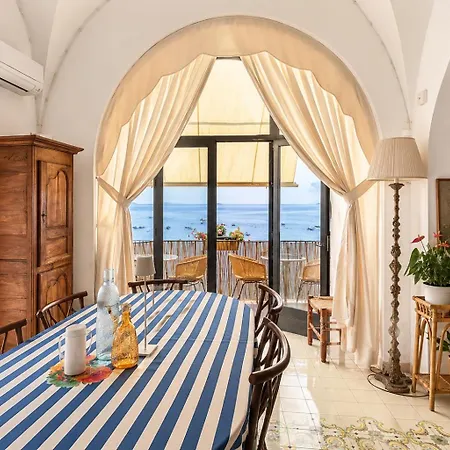 Luxury Maison Cherie - Charme & Sea View Pensionat